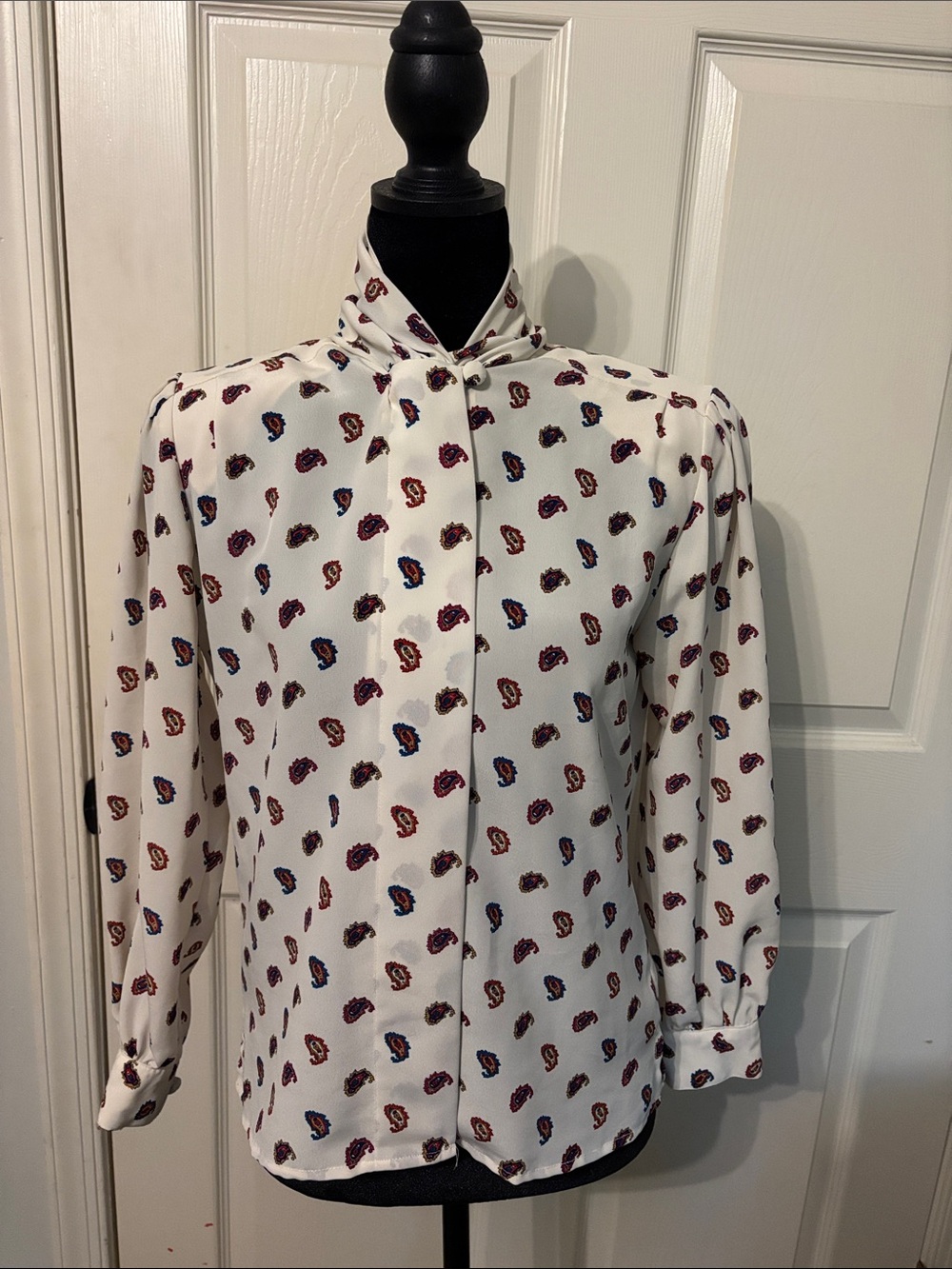Ivory Vintage Chaus Paisley Blouse 4 Petite